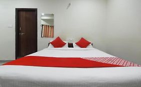 Hotel Cm Residency